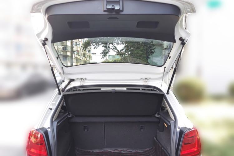 Used Volkswagen Polo 2016 1.6L Automatic Comfort Model