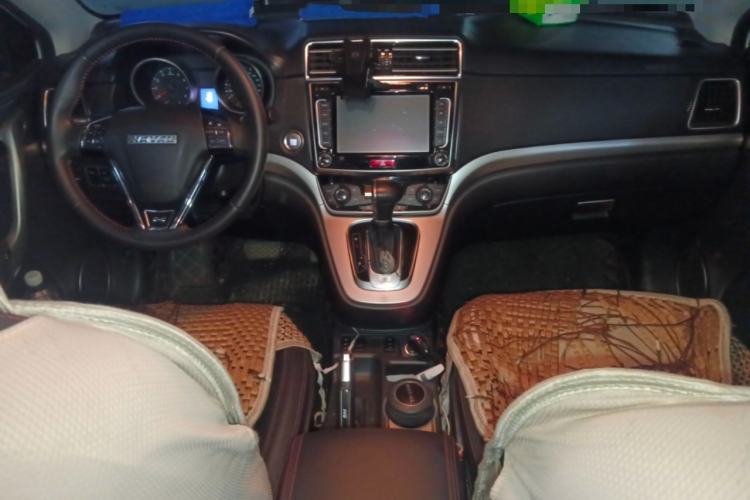 Used Haval H6 2015 Sport Edition 1.5T Automatic Two-Wheel Drive Luxury Model Center Console