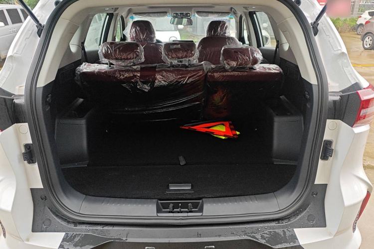 Used JETOUR X70 2024 1.5T DCT Enjoyment Edition 5 Seats