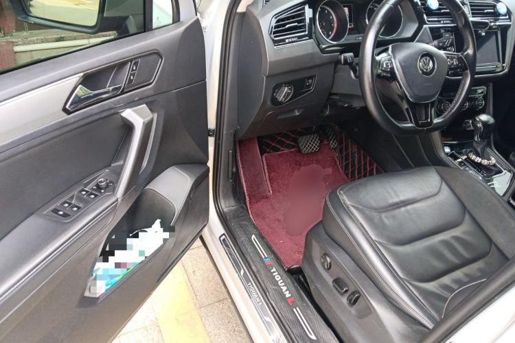 Used Volkswagen Tiguan L 2019 330TSI Automatic Two-Wheel Drive Panoramic Comfort Edition China VI Standard Driver Seat