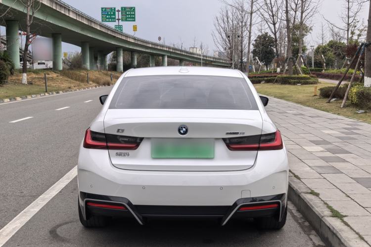 Used BMW i3 2024 eDrive 35 L
