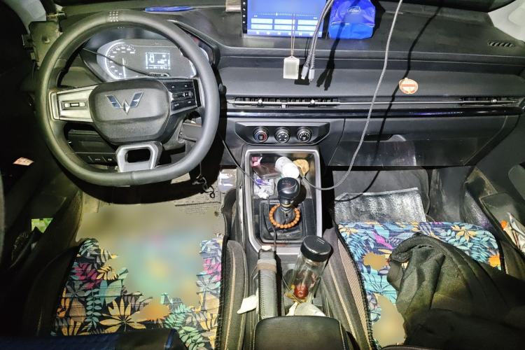 Used Wuling Alvez 2022 1.5L Manual Free-Style Model