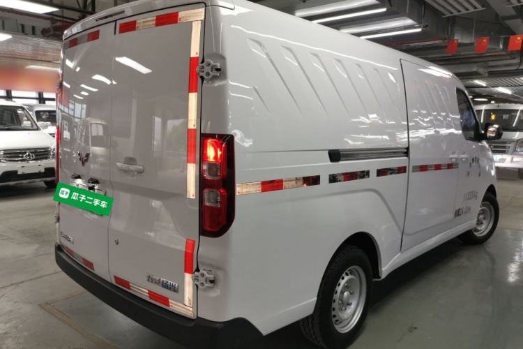 Used Wuling Yangguang 2024 300km Range Practical Window-Sealed Version 60kW Rear Right 45 Deg