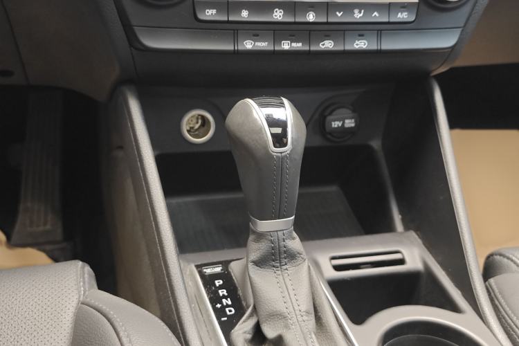 Used Hyundai Tucson 2015 1.6T Dual-Clutch Two-Wheel-Drive Smart Model
