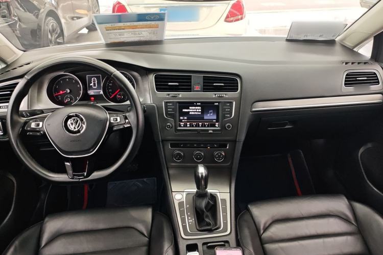 Used Volkswagen Golf 2016 230TSI Automatic Luxury Version