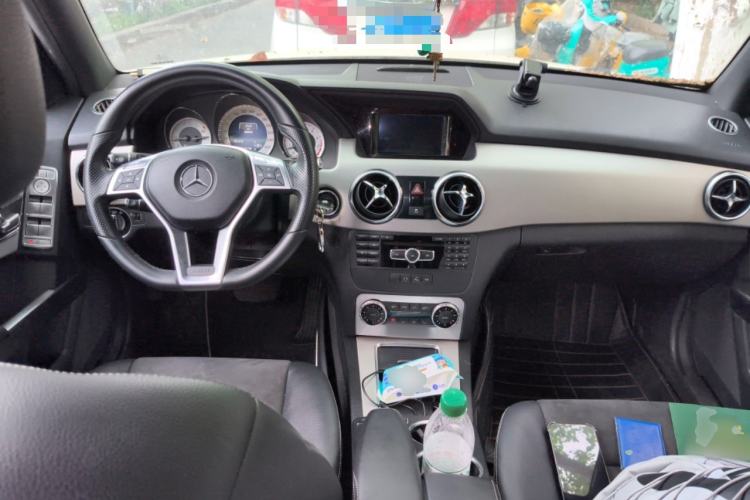 Used Mercedes-Benz GLK-Class 2014 GLK 200 Standard Model Center Console