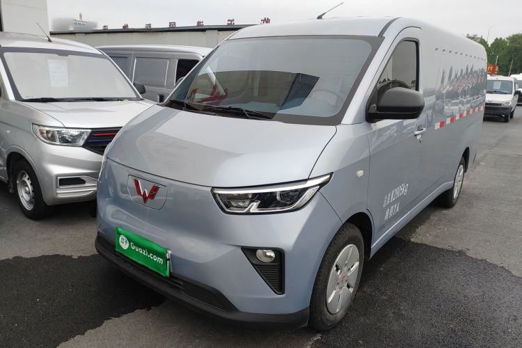 Used Wuling Yangguang 2024 300km Comfort Version with Sealed Windows 75kW