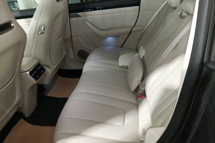 Used Hima Luxeed R7 2024 All-Electric 802 km Max