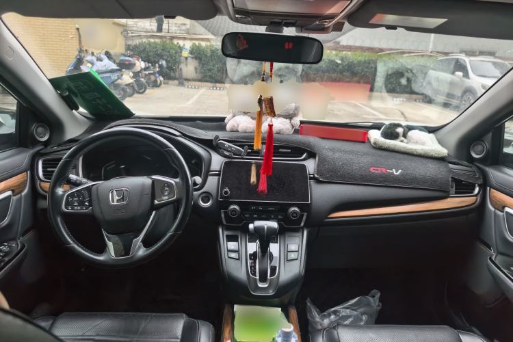 Used Honda CR-V 2017 240TURBO CVT Front-Wheel Drive Fashion Edition