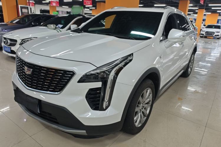 Used Cadillac XT4 2018 28T Two-Wheel-Drive Luxury Model Guazi used car, China used car export, Used car for sale, Used Cadillac cars, Cheapest cars for sale