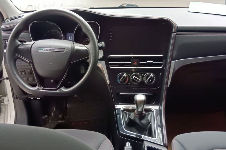 Used Venucia T70 2018 1.6L Manual Enjoyment Edition