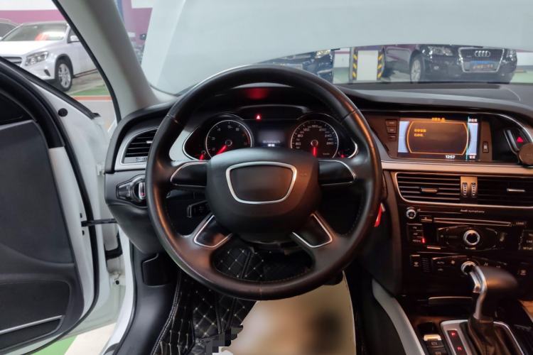 Used Audi A4L 2016 30 TFSI Collector's Edition Automatic Comfort Model