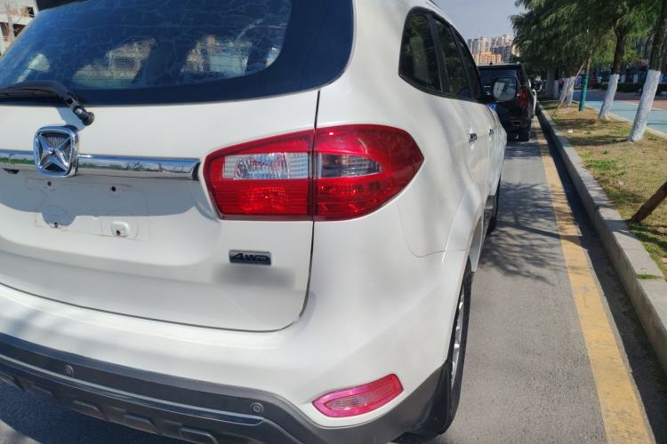 Used JMC Yusheng S350 2016 2.0T Automatic All-Wheel Drive Gasoline Luxury Version with Sunroof 5 Seats