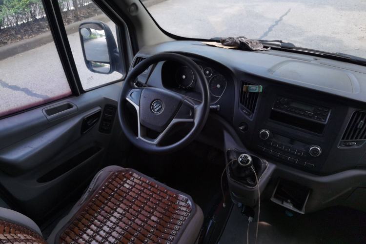 Used Foton Toano 2019 2.5T Extended-Wheelbase Mid-Roof 5-7 Seater 4J25TC3