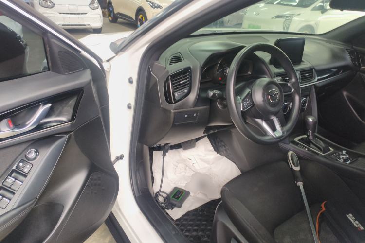 Used Mazda CX-4 2020 2.0L Automatic Two-Wheel Drive Blue Sky Dynamic Edition Driver Seat