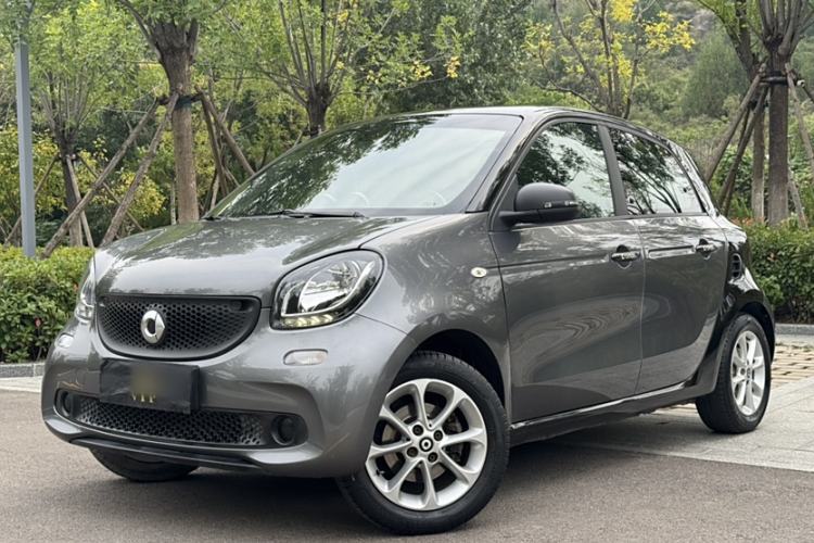 Used smart forfour 2018 1.0L 52 kW Dynamic Edition