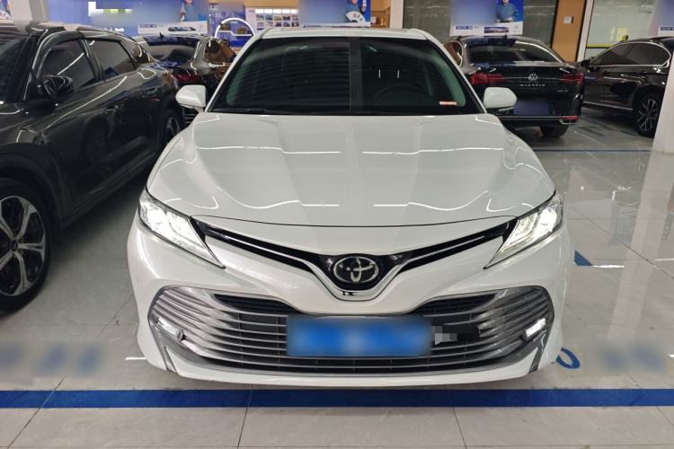 Used Toyota Camry 2021 2.0G Luxury Edition
