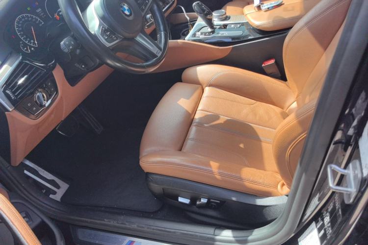 Used BMW 5 Series 2019 530i M Sport Package Left Front Seat