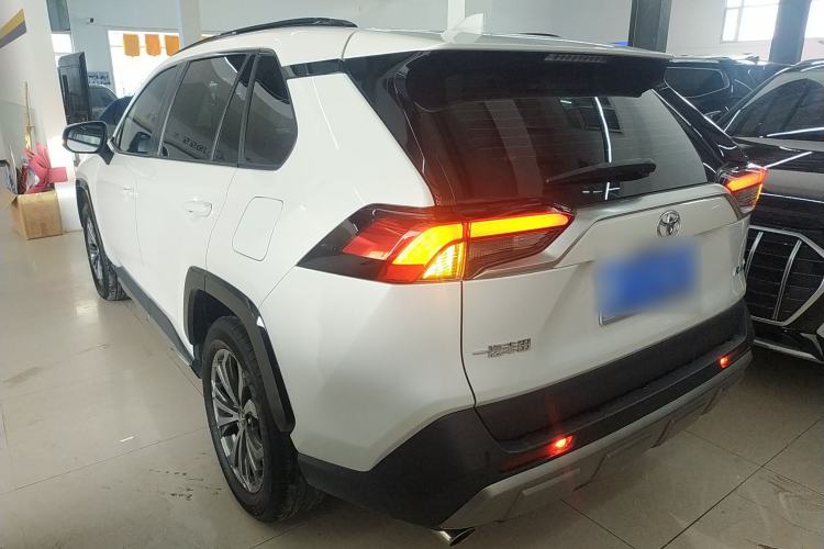 Used Toyota RAV4 2024 2.0L CVT Two-Wheel Drive Fashion Plus Edition Rear Left 45 Deg