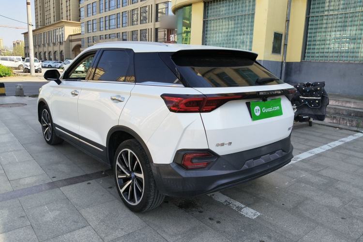 Used Bestune T77 2019 230 TID Automatic Prestige Version China V Emission Standard
