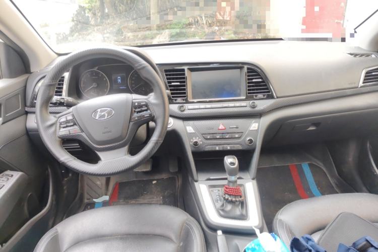 Used Hyundai Elantra (6th Generation / Lingdong) 2016 1.6L Automatic ZhiXuan – Elite Version Center Console