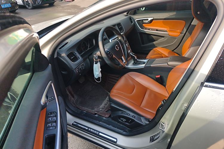 Used Volvo S60 2018 S60L T3 Smart Progress Edition