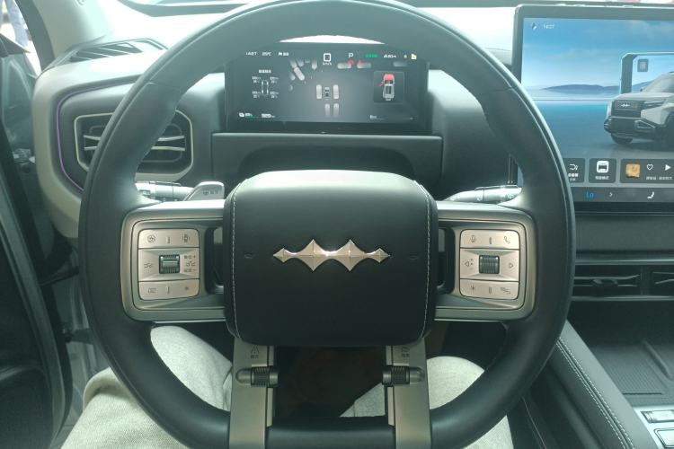 Used Formula Leopard Titanium 3 2025 501 km All-Wheel Drive Intelligent Driving Max Edition