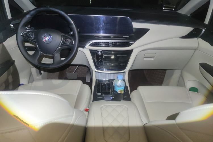 Used Buick GL8 2022 ES Landtrek 653T Comfort Edition