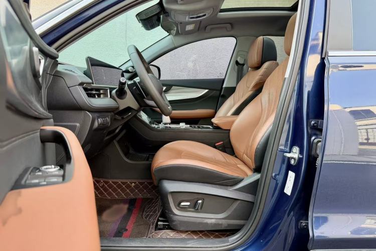 Used Chery Tiggo 8 PLUS 2022 290TGDI DCT Luxury Edition
