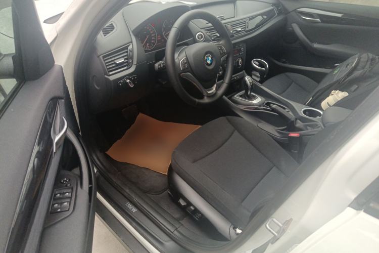 Used BMW X1 2014 sDrive18i Fashion Model Left Front Seat