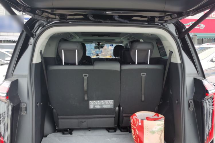 Used GAC Trumpchi M8 2024 Master Series 400T Prestige Edition Trunk