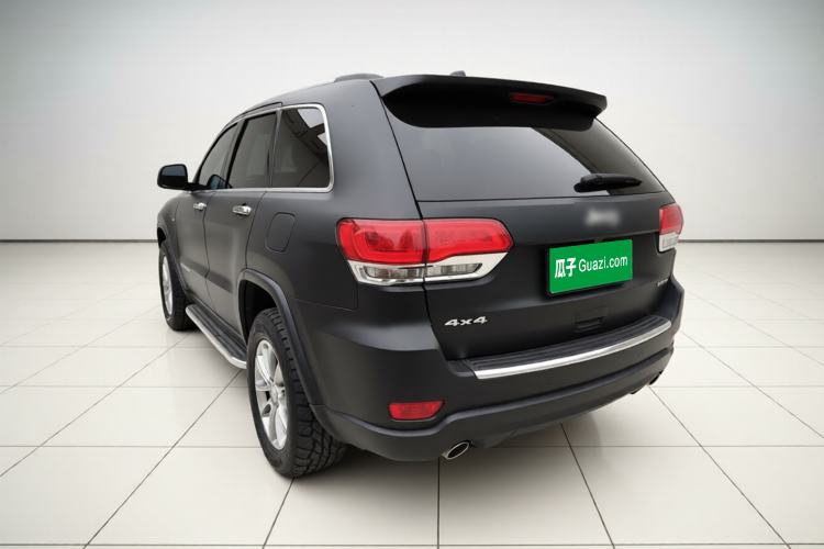 Used Jeep Grand Cherokee 2016 3.0L Comfort Navigation Edition Exterior 3