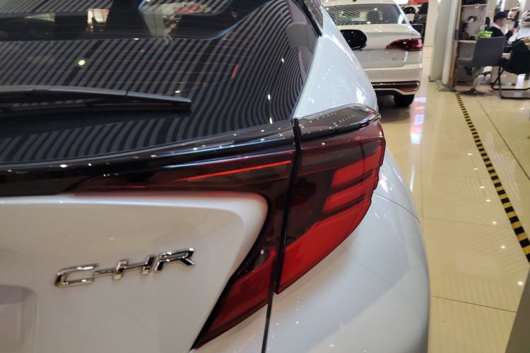 Used Toyota C-HR 2022 2.0L Leading Edition