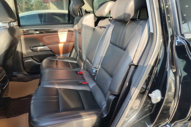 Used GAC Trumpchi GS8 2019 390T Two-Wheel Drive Luxury Smart Connectivity Version (7 Seats) Left Rear Seat