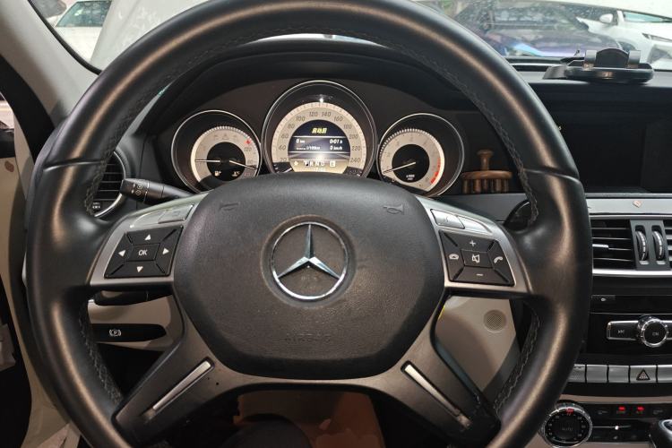 Used Mercedes-Benz C-Class 2011 C 200 CGI Fashion Model