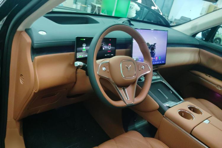 Used VOYAH Titan 2026 Model Max+ Center Console