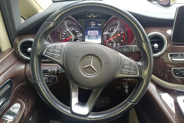 Used Mercedes-Benz V-Class 2016 V 260 Avantgarde Edition