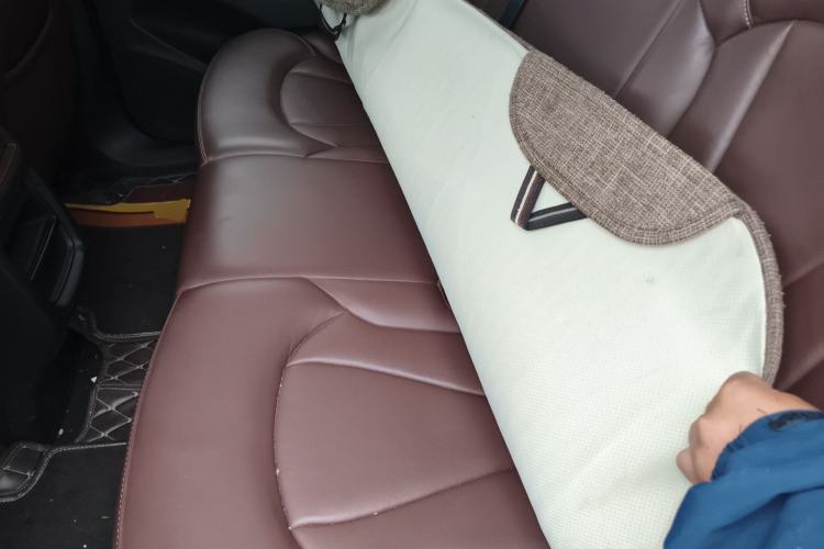 Used Buick Envision 2018 20T Two-Wheel Drive Luxury Model Left Rear Seat