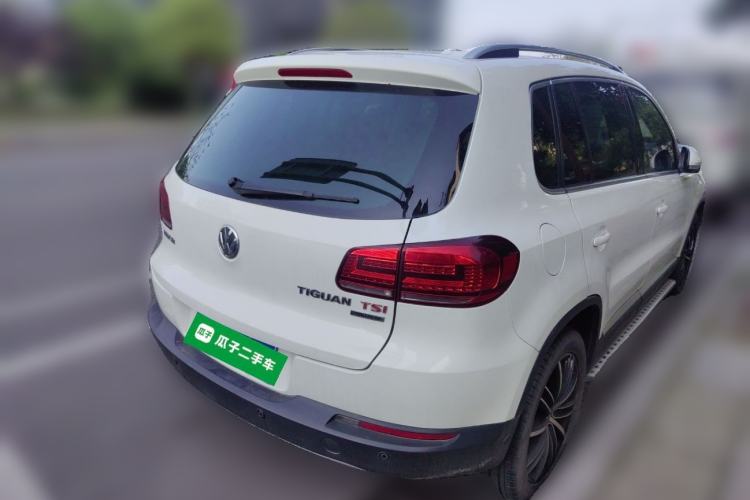 Used Volkswagen Tiguan 2015 2.0 TSI Automatic All-Wheel Drive Flagship Edition