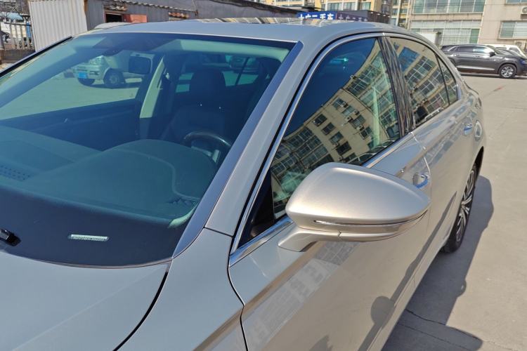 Used Volkswagen Phideon 2019 380TSI Two-Wheel Drive Business Edition China VI Standard
