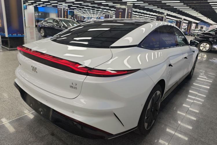 Used IM L7 2022 Dynamic Model Exterior 5