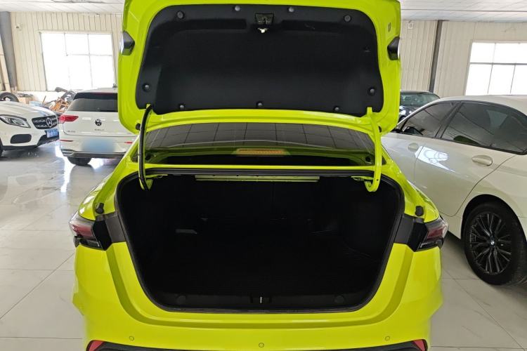 Used Geely Auto Binray 2022 Binrui COOL 1.5T DCT Electric Edition Trunk