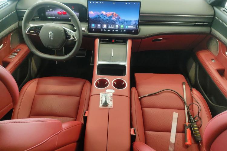 Used Hima AITO M5 2025 Extended-Range Ultra All-Wheel-Drive Version Center Console