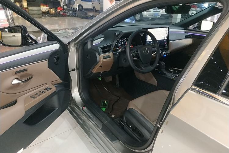 Used Lexus ES 2025 200 Premium Edition