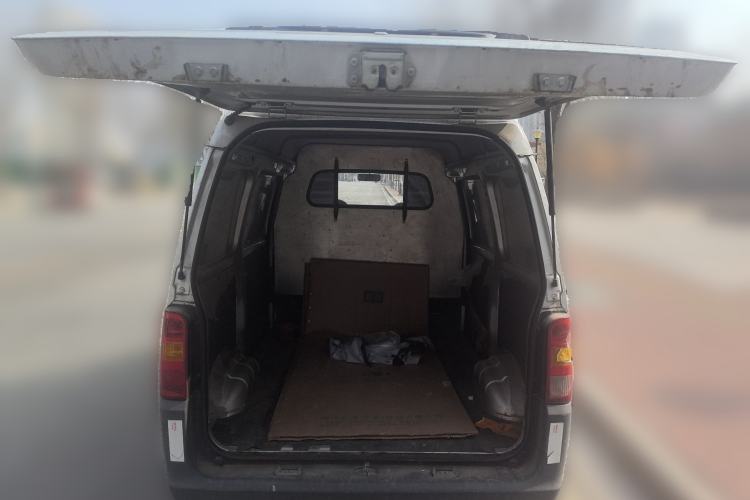 Used Wuling Zhiguang 2020 1.2L Van Utility Model China VI Emission Standard 2 Seats LSI
