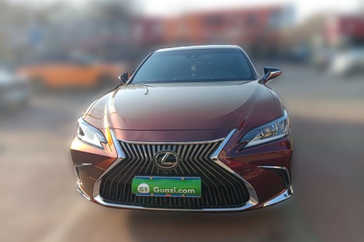 Used Lexus ES 2020 200 Excellence Edition
