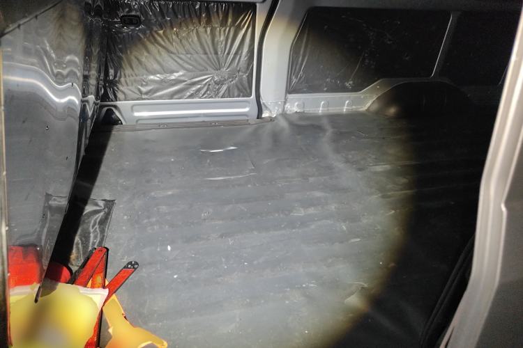 Used Wuling Rongguang 2021 1.5L Extended Standard-Size Window-Sealed Vehicle Air-Conditioned 2-Seater L3C
