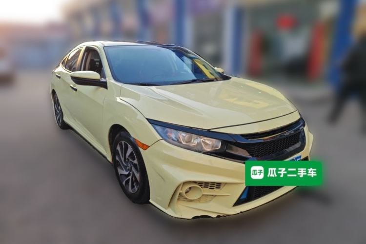 Used Honda Civic 2016 220TURBO CVT Luxury Edition Front Right 45 Deg