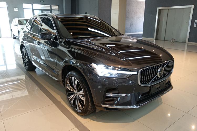 Used Volvo XC60 New Energy 2023 T8 Plug-in Hybrid Long-Range All-Wheel Drive Smart Luxury Edition
