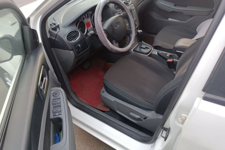 Used Ford Focus 2013 Hatchback Classic 1.8L Automatic Base Model